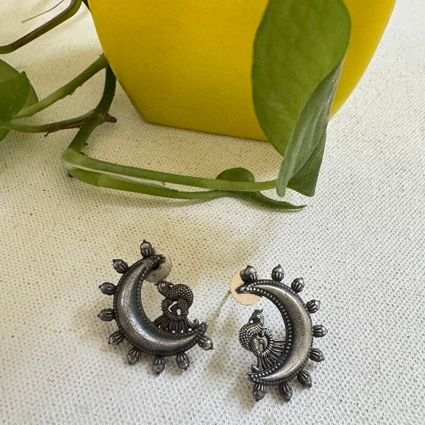 Moon Peacock Stud