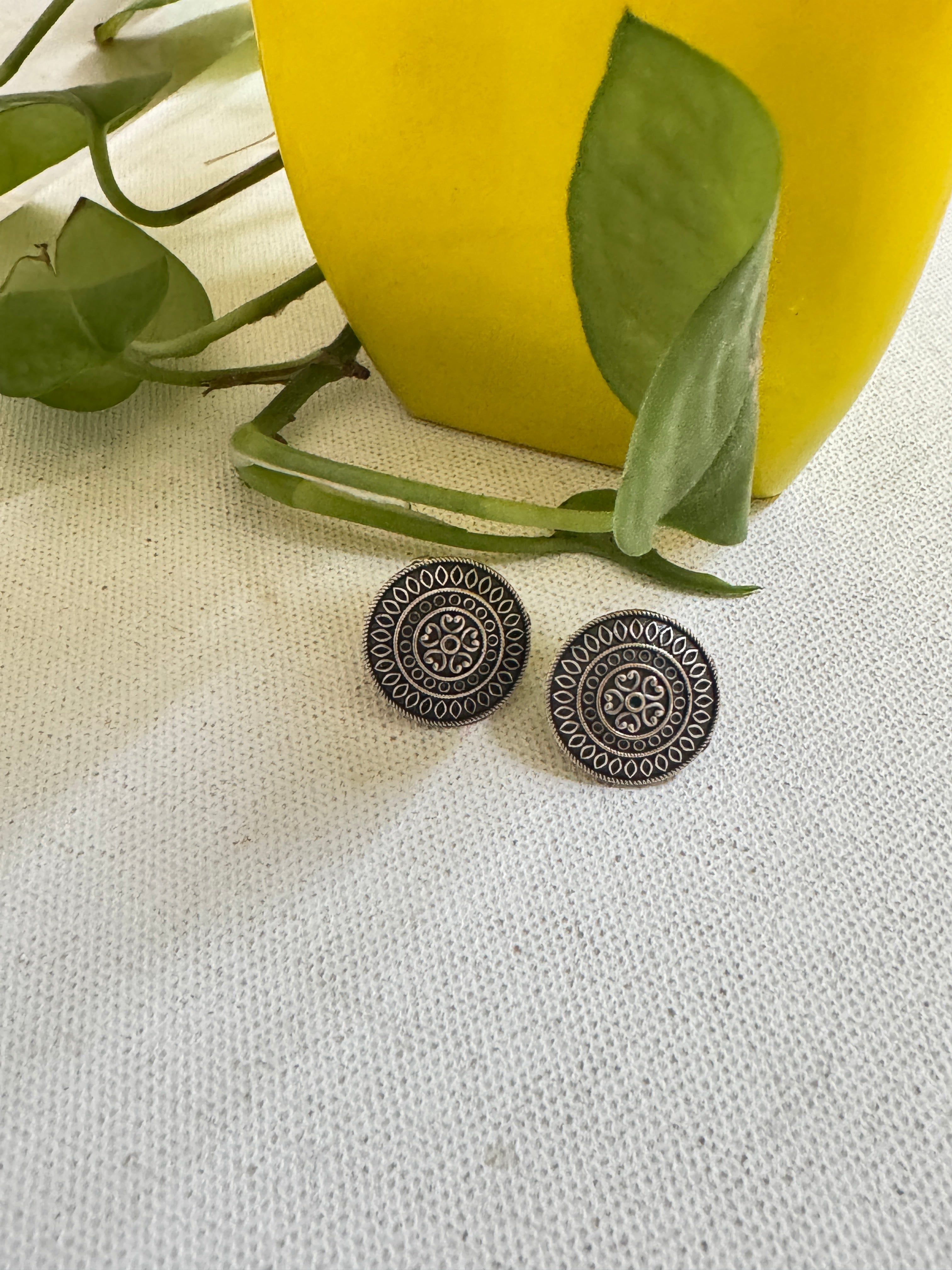 Mini Round Earring