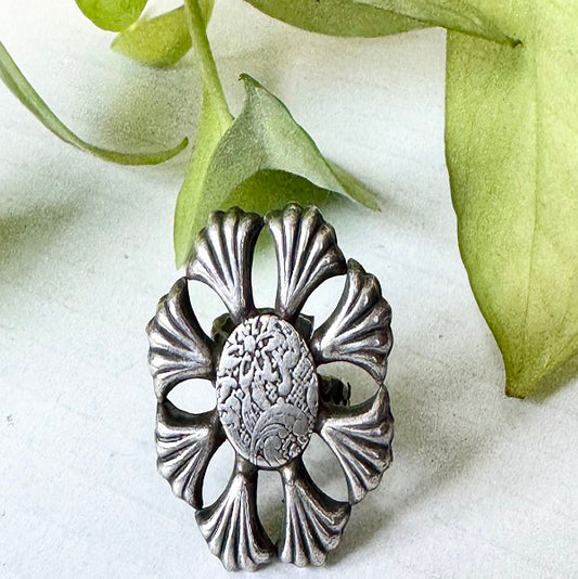 Petals Ring